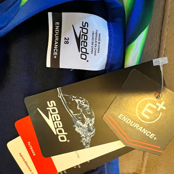 NWT Speedo Endurance size 28 - Picture 3 of 3